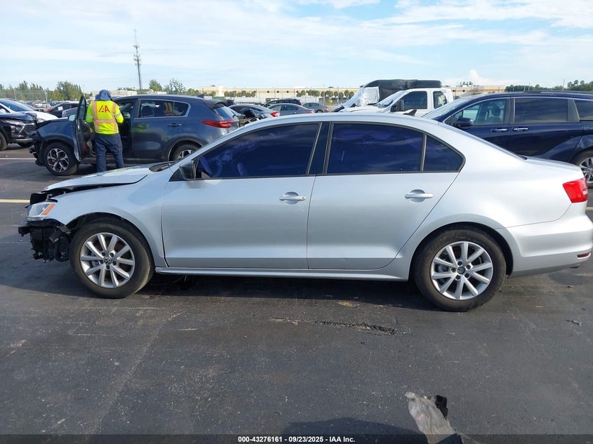 2015 VOLKSWAGEN JETTA 1.8T SE - 3VWD17AJ9FM329829