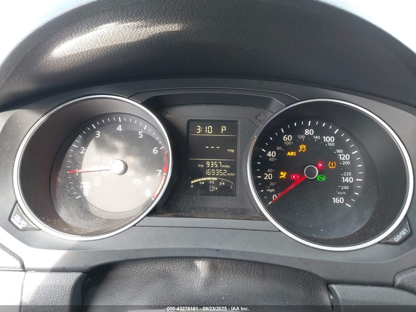 2015 VOLKSWAGEN JETTA 1.8T SE - 3VWD17AJ9FM329829