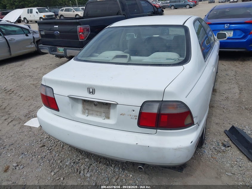 1996 Honda Accord Lx/Ex VIN: 1HGCD5639TA015340 Lot: 43276236