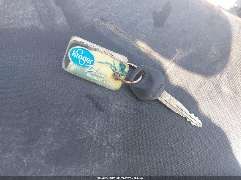 2005 Suzuki Gsx1300 Rk5 VIN: JS1GW71A952108720 Lot: 43276312