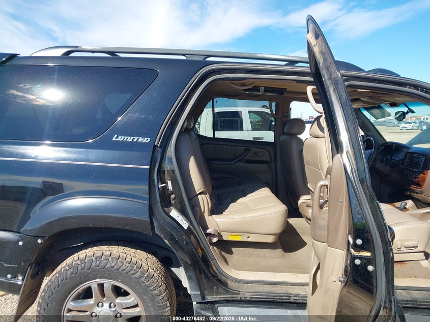 2003 Toyota Sequoia Limited V8 VIN: 5TDBT48A33S205026 Lot: 43276482