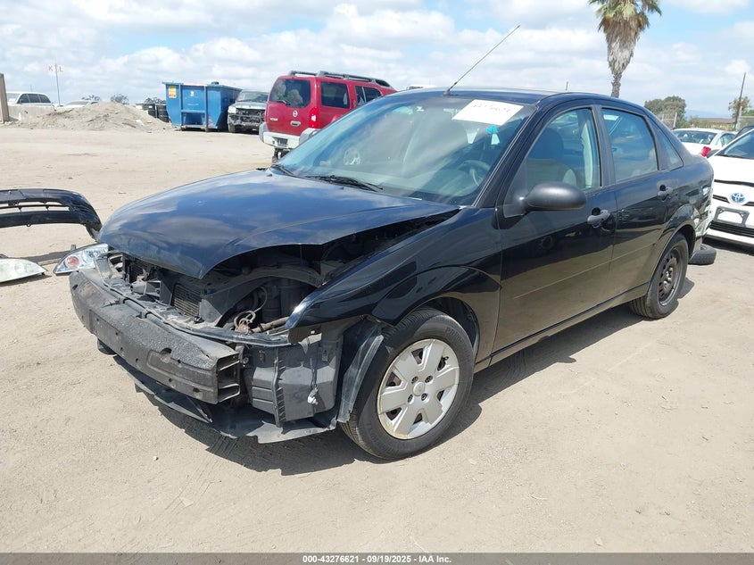 1FAFP34N77W327764 2007 FORD FOCUS photo no. 2