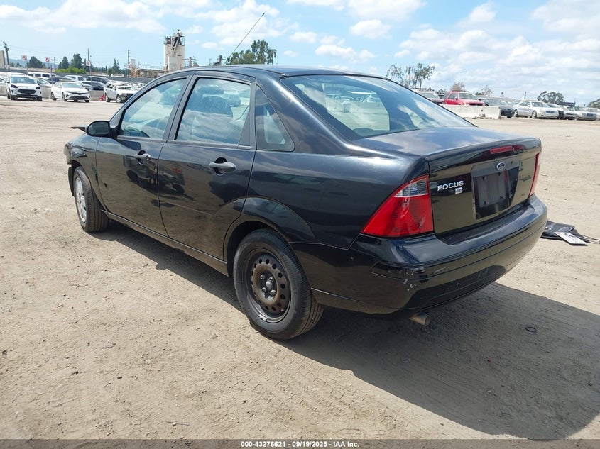 1FAFP34N77W327764 2007 FORD FOCUS photo no. 3