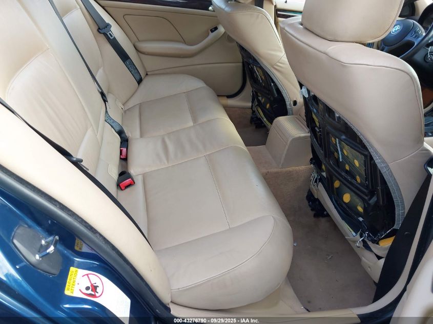 2004 BMW 325It VIN: WBAEN33484PC13573 Lot: 43276790