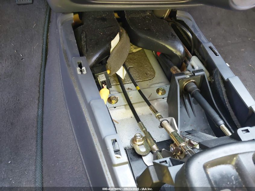 2002 Hyundai Elantra Gt VIN: KMHDN55D32U057795 Lot: 43276892