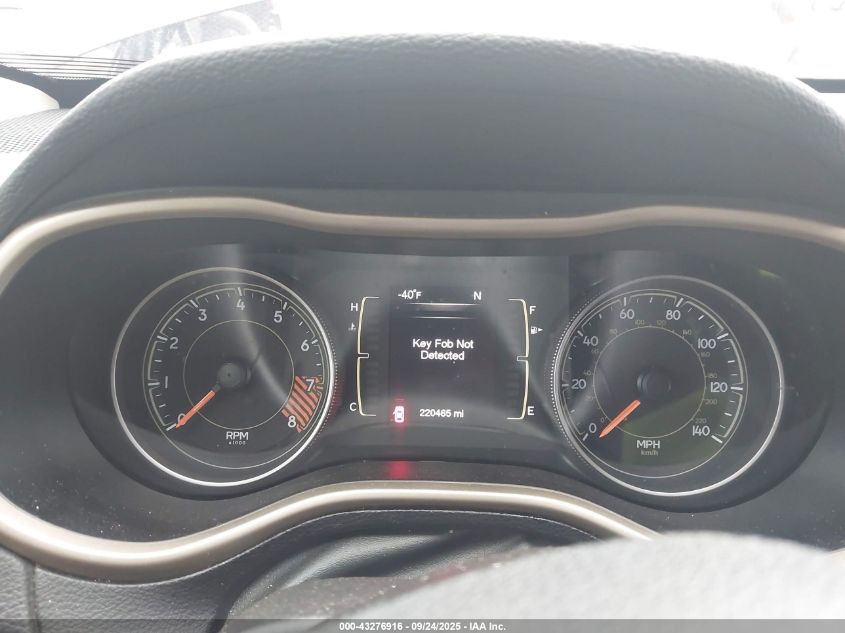 2015 Jeep Cherokee Latitude VIN: 1C4PJMCS4FW755609 Lot: 43276916