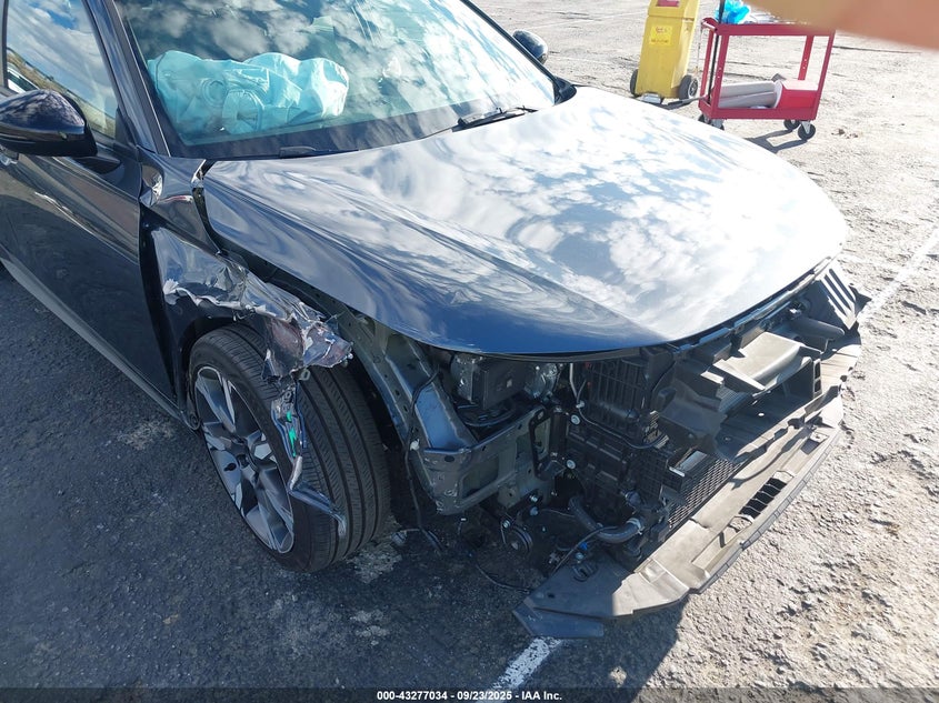 2025 HONDA CIVIC HYBRID SPORT TOURING - 19XFL4H91SE006153