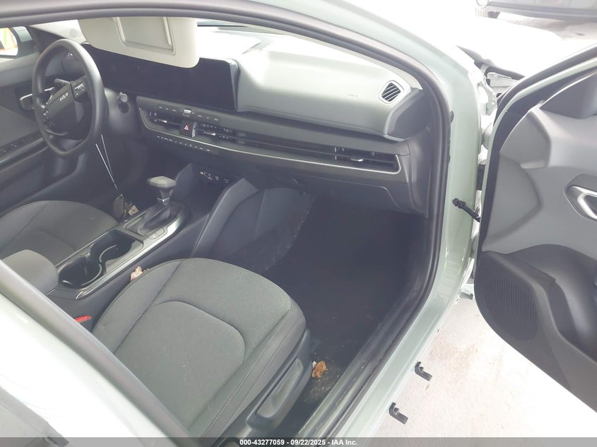 2025 KIA K4 LXS - 3KPFT4DE8SE133209