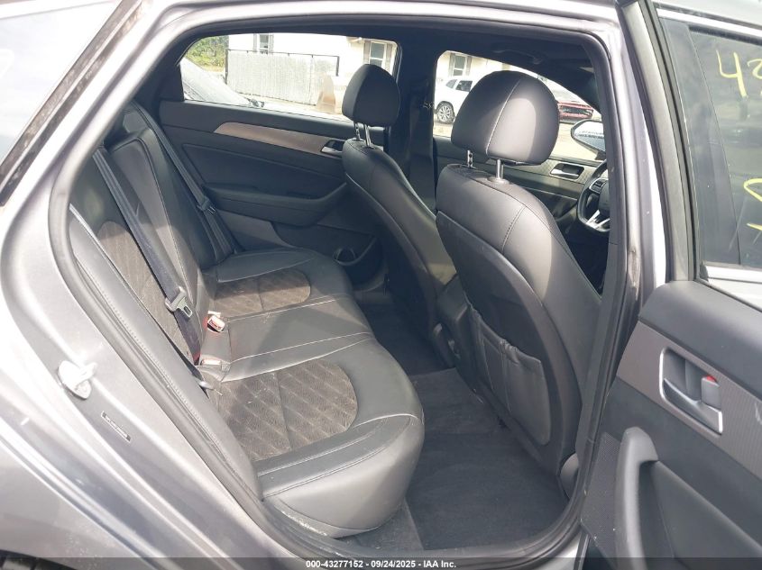 2018 Hyundai Sonata Sport 2.0T VIN: 5NPE34AB7JH689589 Lot: 43277152