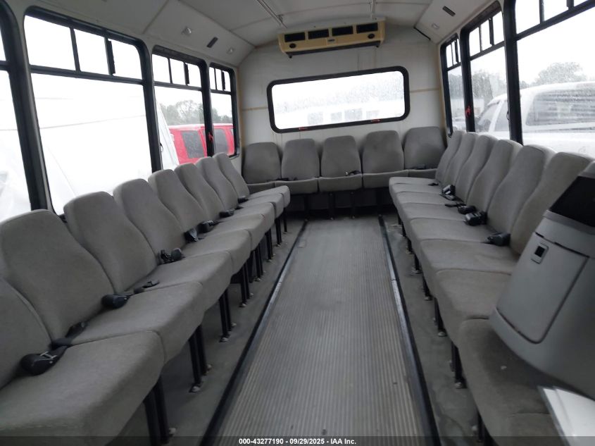 2005 Ford E-450 Cutaway Standard VIN: 1FDXE45P65HB08169 Lot: 43277190