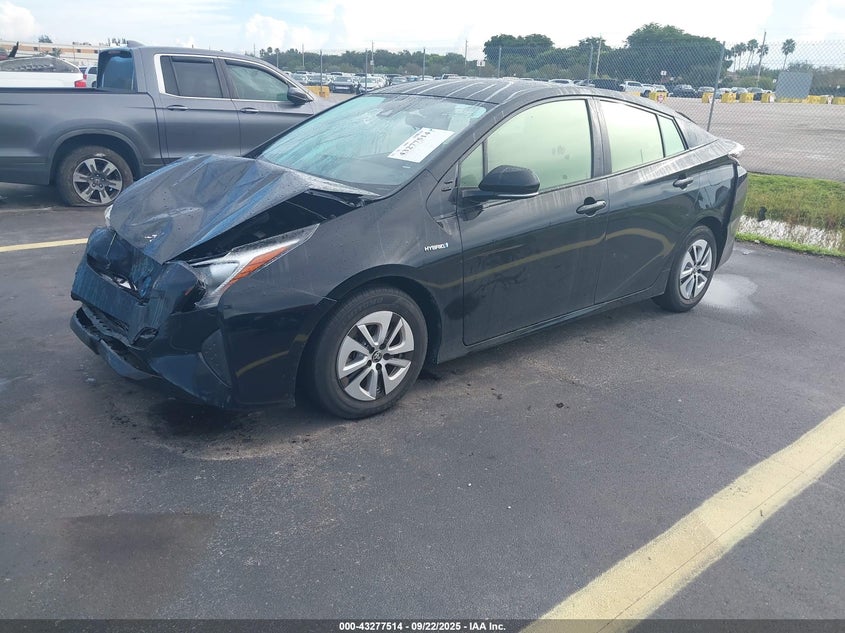2017 TOYOTA PRIUS THREE - JTDKARFUXH3532550