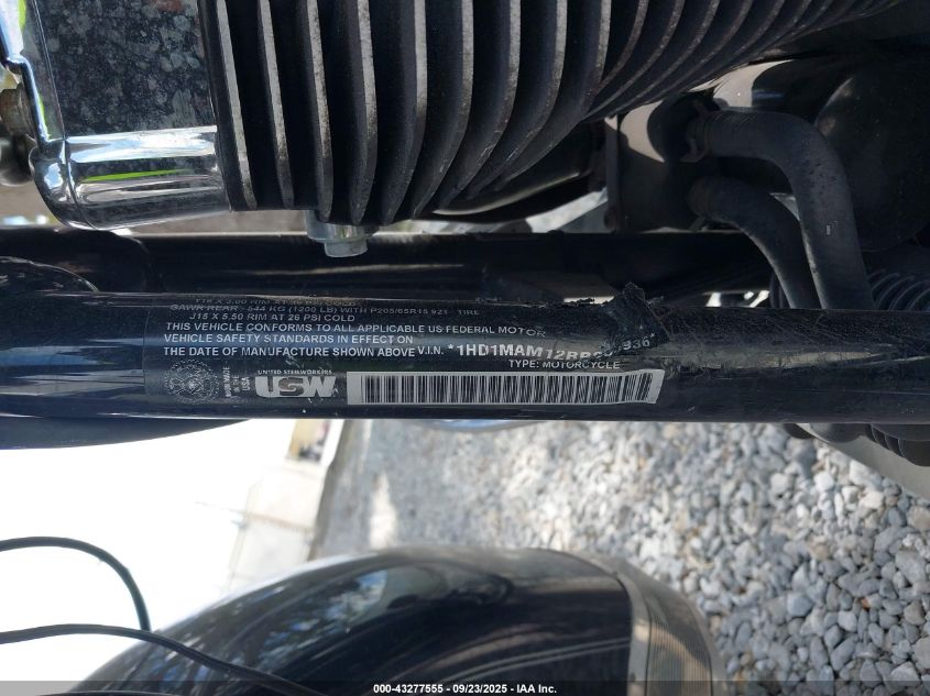 2011 Harley-Davidson Flhtcutg VIN: 1HD1MAM12BB855936 Lot: 43277555