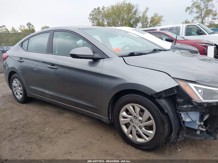 2019 HYUNDAI ELANTRA SE - 5NPD74LF4KH497077