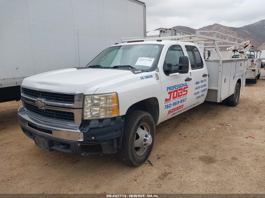 1GB7CZBK0AF143641 2010 CHEVROLET SILVERADO photo no. 2