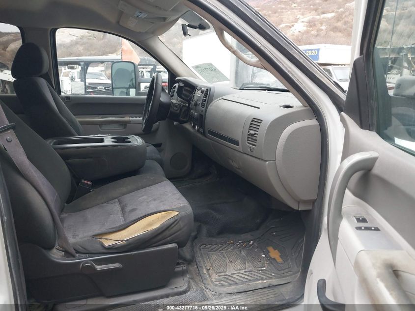 2010 Chevrolet Silverado 3500Hd Work Truck VIN: 1GB7CZBK0AF143641 Lot: 43277716