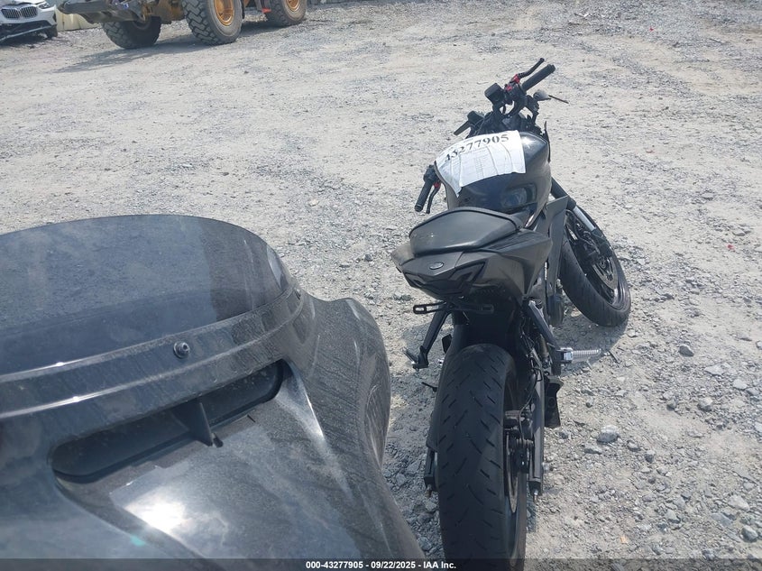 2021 Yamaha Yzfr3 A VIN: MH3RH18Y7MK008009 Lot: 43277905