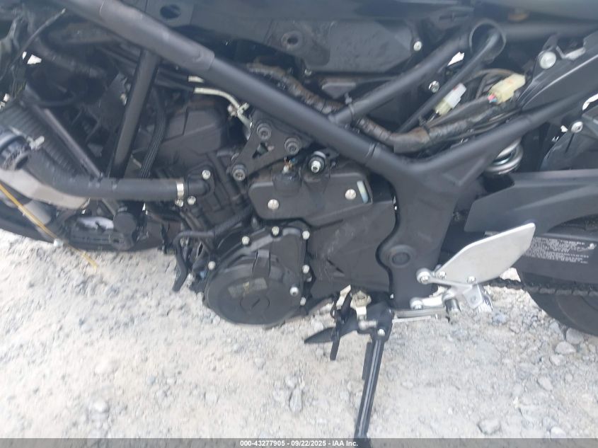 2021 Yamaha Yzfr3 A VIN: MH3RH18Y7MK008009 Lot: 43277905