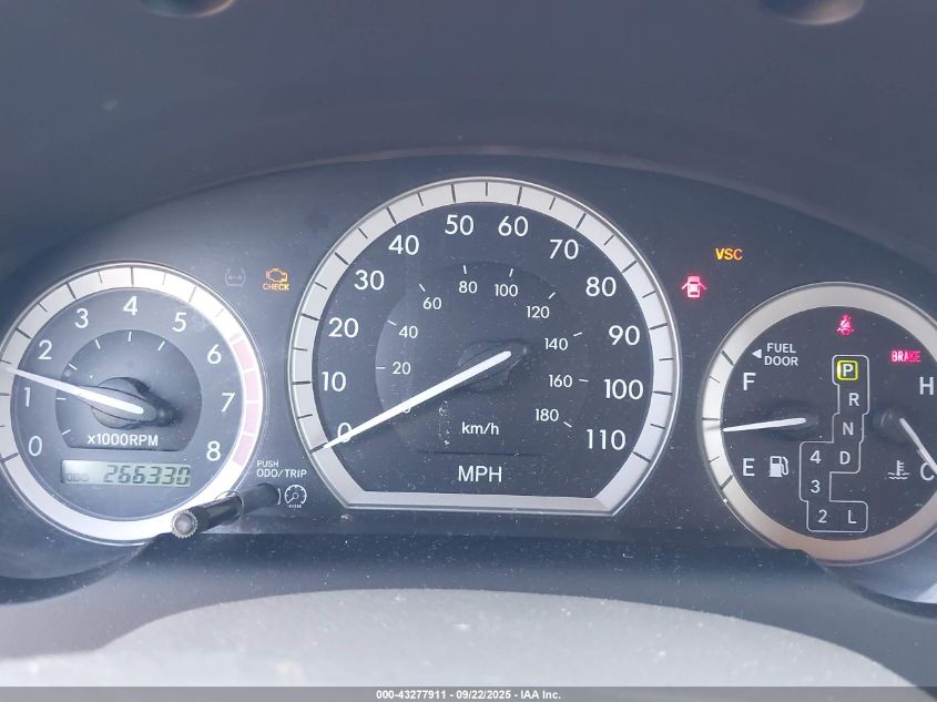 2004 Toyota Sienna Le VIN: 5TDBA23CX4S011470 Lot: 43277911