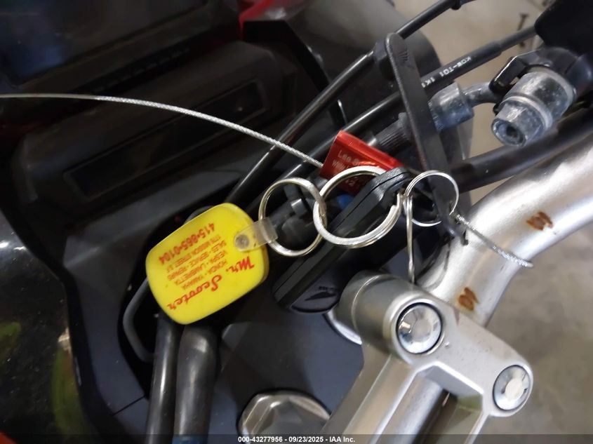 2023 Honda Adv150 A VIN: MLHKF3858P5200756 Lot: 43277956