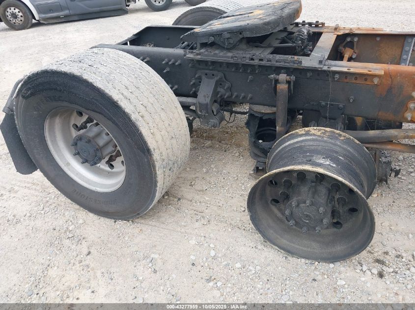 2015 Volvo Vn Vnl VIN: 4V4NC9TH7FN916788 Lot: 43277959