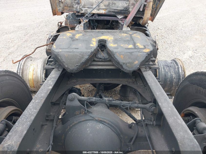 2015 Volvo Vn Vnl VIN: 4V4NC9TH7FN916788 Lot: 43277959