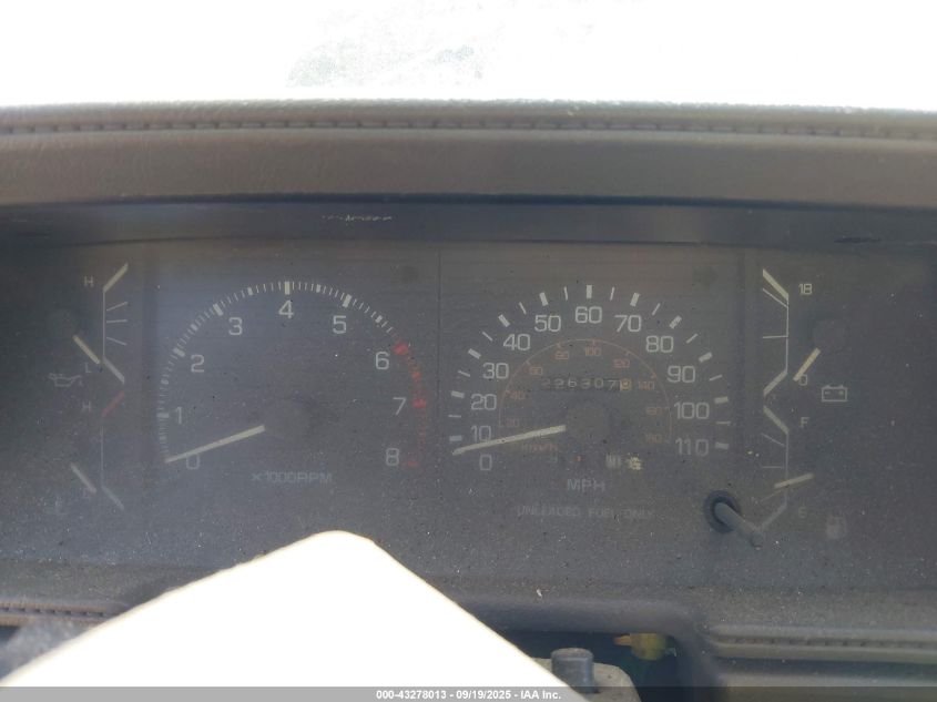 1987 Toyota 4Runner Rn60 VIN: JT4RN62S7H0136793 Lot: 43278013