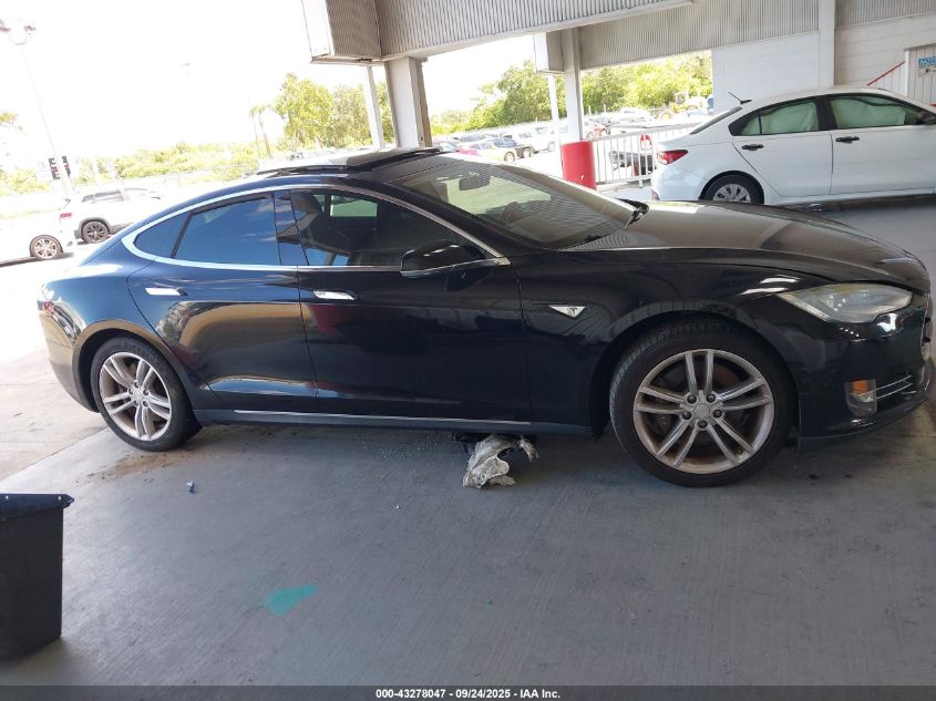2013 Tesla Model S VIN: 5YJSA1DN2DFP17430 Lot: 43278047