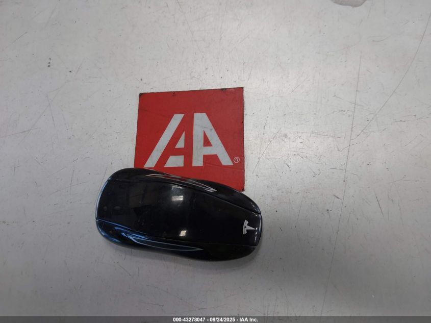 2013 Tesla Model S VIN: 5YJSA1DN2DFP17430 Lot: 43278047