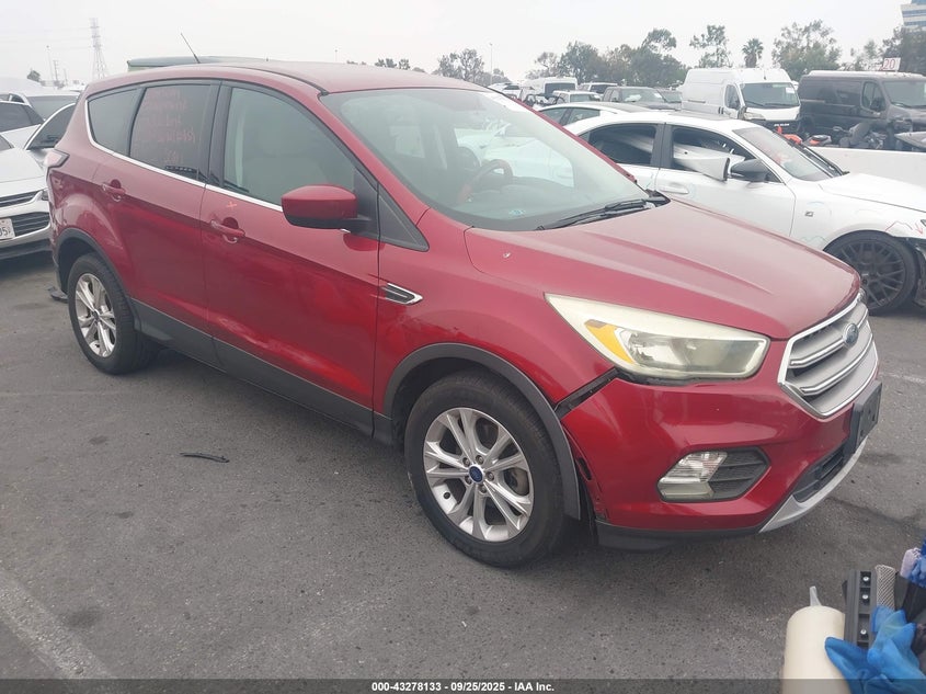 2017 FORD ESCAPE SE - 1FMCU0GD2HUC77372
