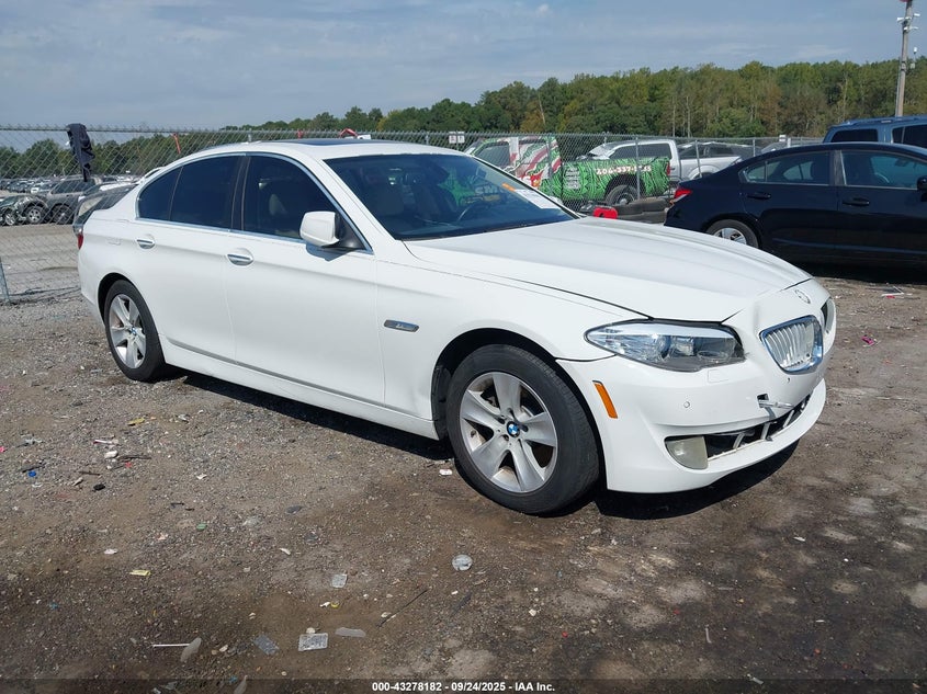 BMW 5 SERIES 528I