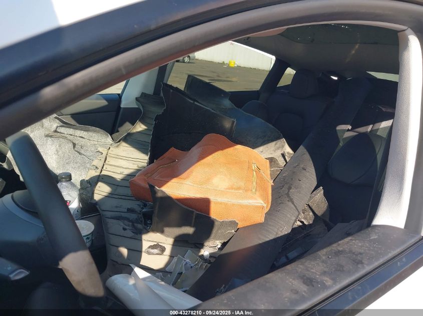 2023 Tesla Model Y Awd/Long Range Dual Motor All-Wheel Drive VIN: 7SAYGDEE5PF755573 Lot: 43278210