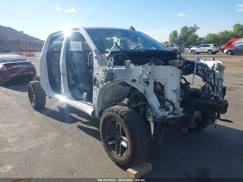 CHEVROLET SILVERADO 1500 4WD SHORT BED LT TRAIL BOSS