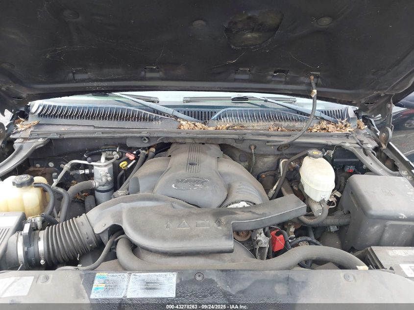 2004 Cadillac Escalade Standard VIN: 1GYEK63N84R287562 Lot: 43278263