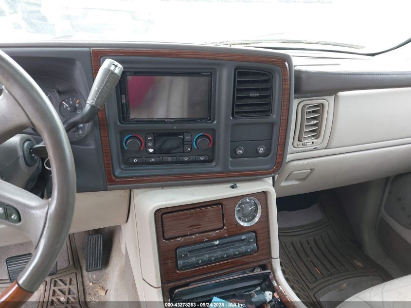 2004 Cadillac Escalade Standard VIN: 1GYEK63N84R287562 Lot: 43278263