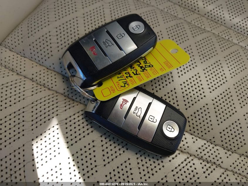 2017 Kia Sorento 3.3L Sxl VIN: 5XYPKDA55HG304165 Lot: 43278279