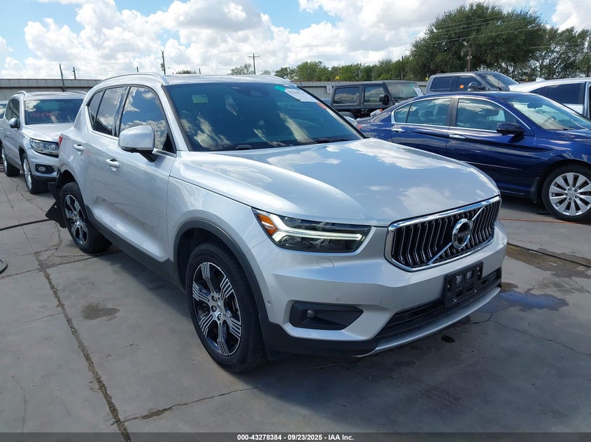 VOLVO XC40 T5 INSCRIPTION