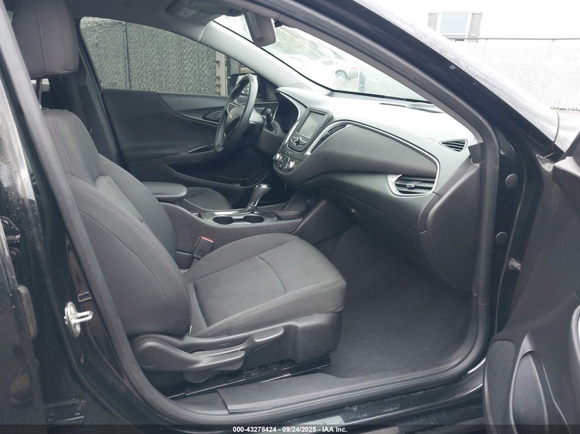 2017 CHEVROLET MALIBU LS - 1G1ZB5ST0HF126818