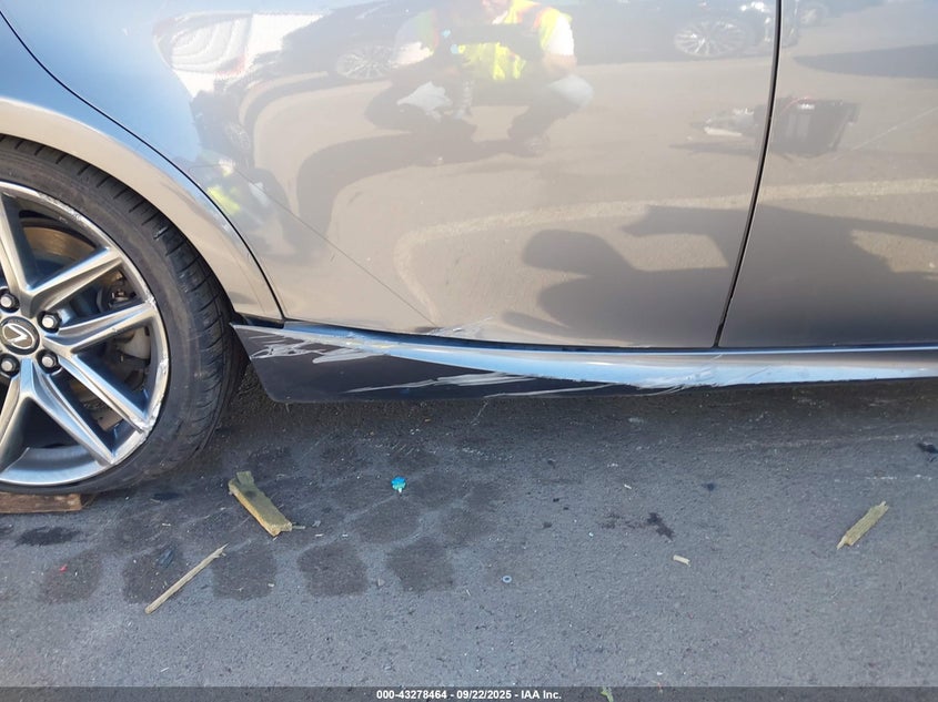 2017 LEXUS IS 200T - JTHBA1D25H5051529