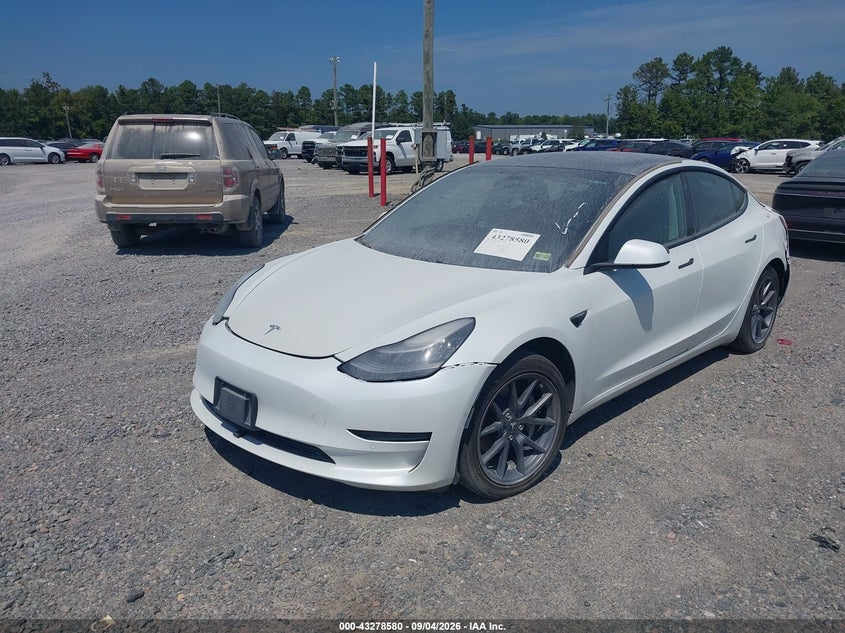 Vin: 5yj3e1eaxmf838243, lot: 43773184, tesla model 3 standard range plus rear-wheel drive 20212
