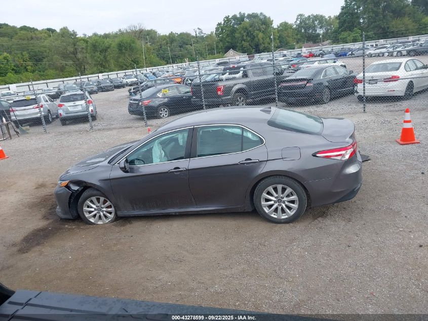 2019 Toyota Camry Le VIN: 4T1B11HK7KU851382 Lot: 43278599