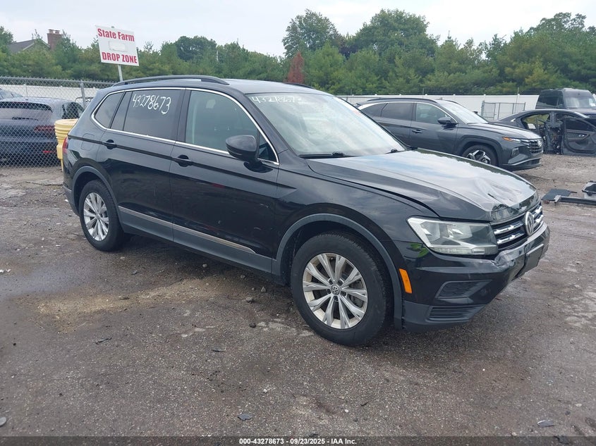 2018 VOLKSWAGEN TIGUAN 2.0T SE/2.0T SEL - 3VV2B7AXXJM067745