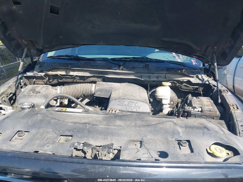 2017 Ram 1500 Express 4X2 6'4 Box VIN: 3C6JR6AG9HG645737 Lot: 43278845