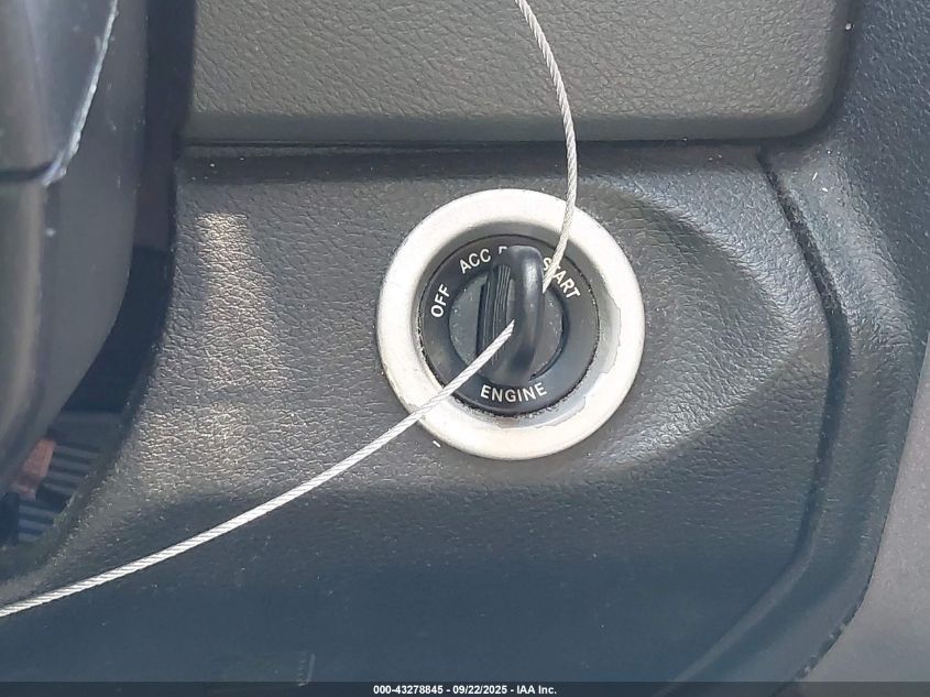 2017 Ram 1500 Express 4X2 6'4 Box VIN: 3C6JR6AG9HG645737 Lot: 43278845