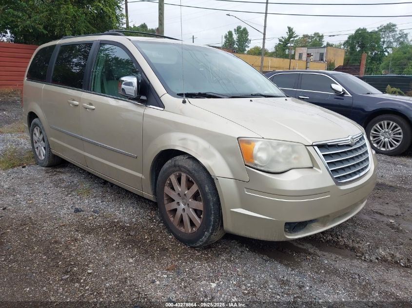 CHRYSLER TOWN & COUNTRY TOURING PLUS