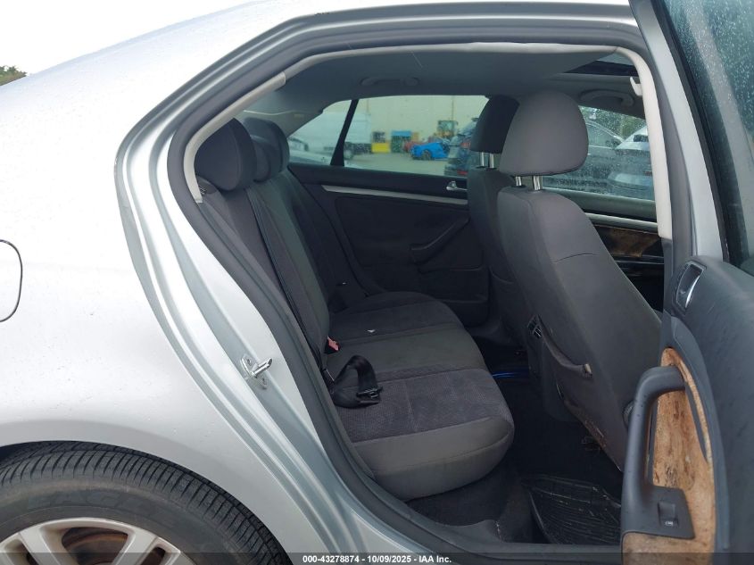 2007 Volkswagen Jetta 2.5 VIN: 3VWHF71KX7M125800 Lot: 43278874