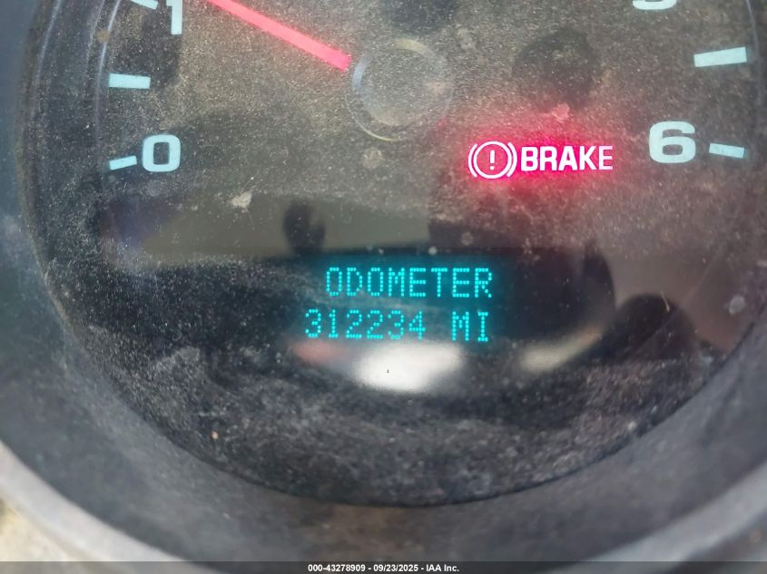 2011 Chevrolet Silverado 1500 Work Truck VIN: 1GCRCPE03BZ210929 Lot: 43278909