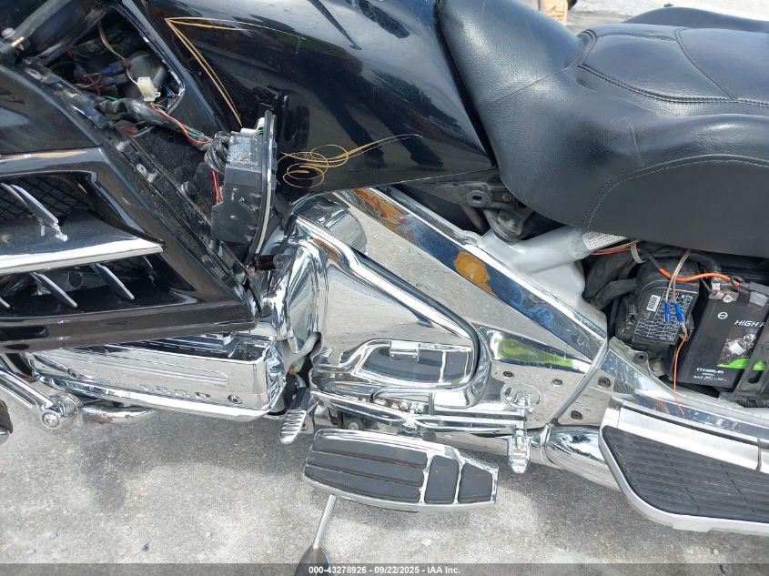 2002 Honda Gl1800 VIN: 1HFSC47092A104521 Lot: 43278926