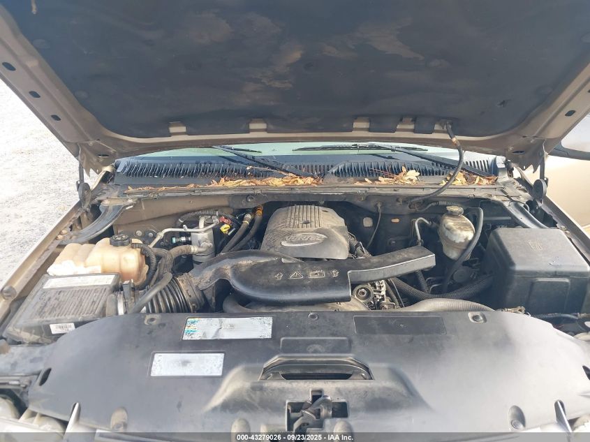 2004 Chevrolet Suburban 1500 Lt VIN: 1GNEC16Z74J201619 Lot: 43279026