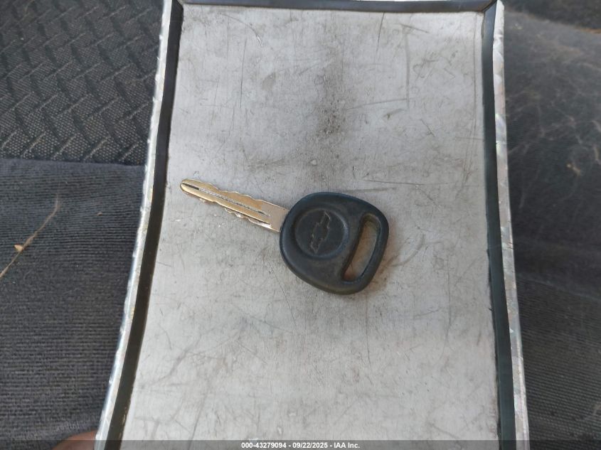 2002 Chevrolet Avalanche 1500 VIN: 3GNEC13T02G280159 Lot: 43279094