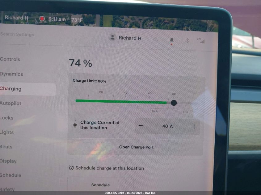 2018 Tesla Model 3 Long Range/Performance VIN: 5YJ3E1EB8JF065728 Lot: 43279201